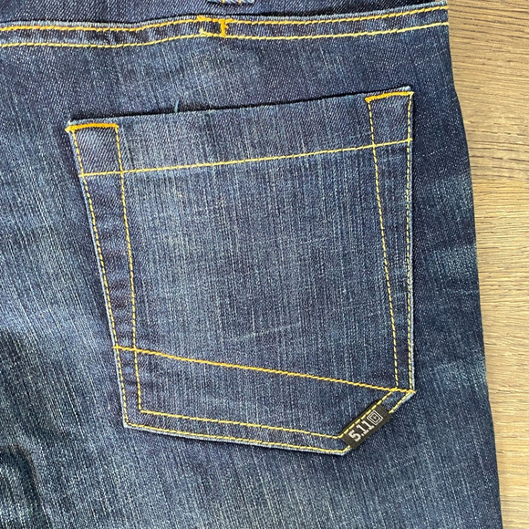 5.11 Tactical Defender-Flex Jeans Men’s 31x34 Blue Straight Fit - Picture 5 of 12